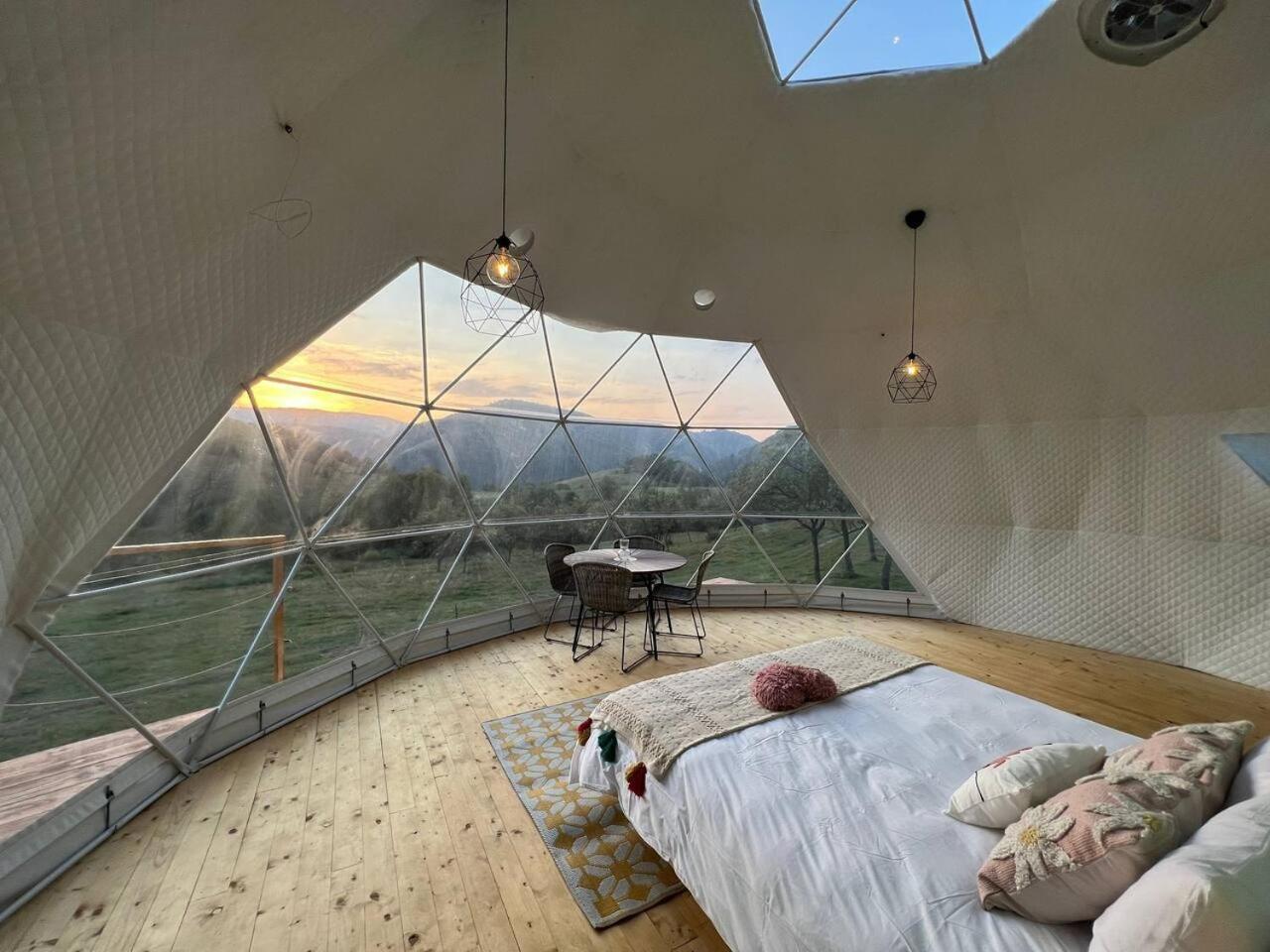 Tranquil Dome - Manta'S Retreat Glamping Cornereva Hotel Ngoại thất bức ảnh